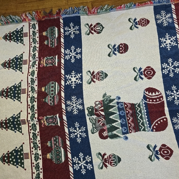Reversible Christmas Holiday Throw Blanket Stocking Christmas Trees Ornaments - Picture 5 of 10